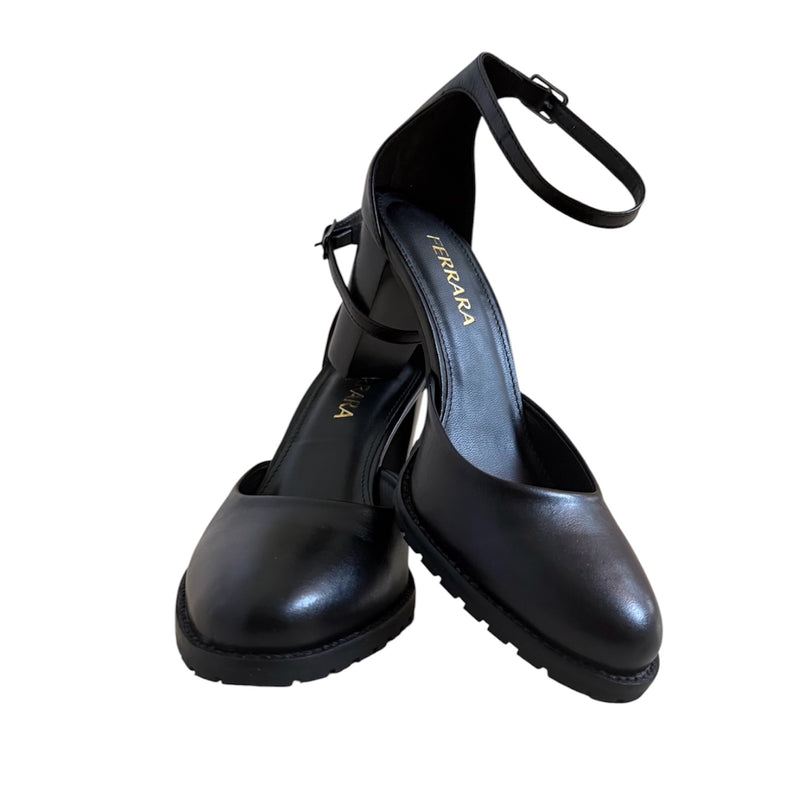Scarpin de couro preto 020