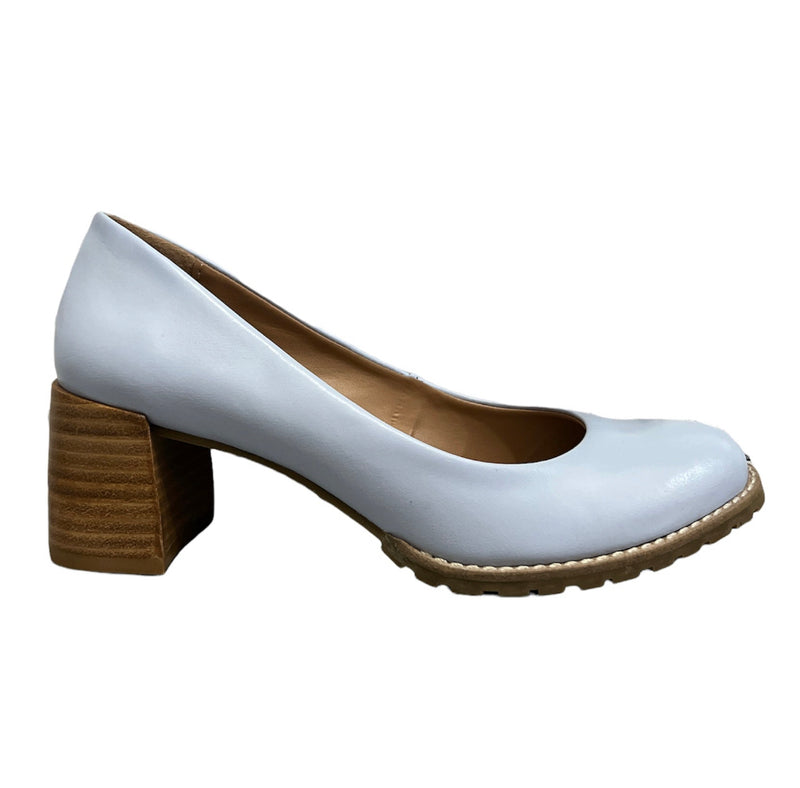 Scarpin couro azul céu 103